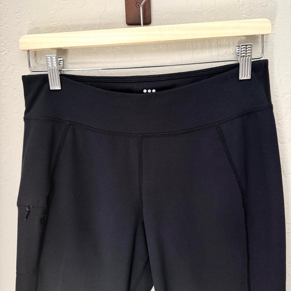 TITLE NINE “Not So Tight” Black Stretch Capri Pants Size XS Yoga Workout Running - Picture 4 of 14